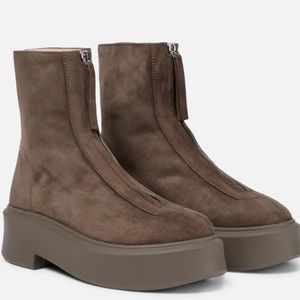 The Row Zipped Boots Ash 39